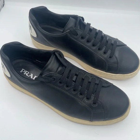 PRADA Classic Black Leather Low-Top Trainers - Size 8 1/2